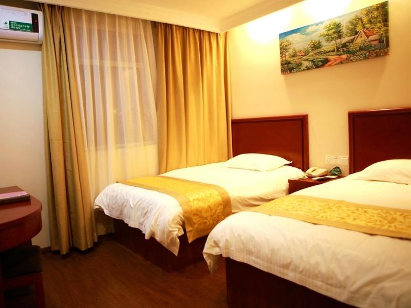 Greentree Inn Shanghai Hongqiao Hub Cao'An Road Huajiang Branch Road Express Hotel Jiading Buitenkant foto