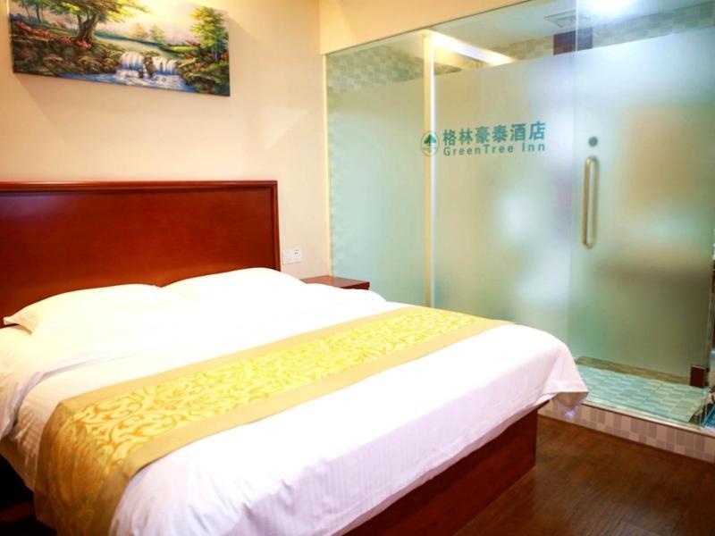 Greentree Inn Shanghai Hongqiao Hub Cao'An Road Huajiang Branch Road Express Hotel Jiading Buitenkant foto