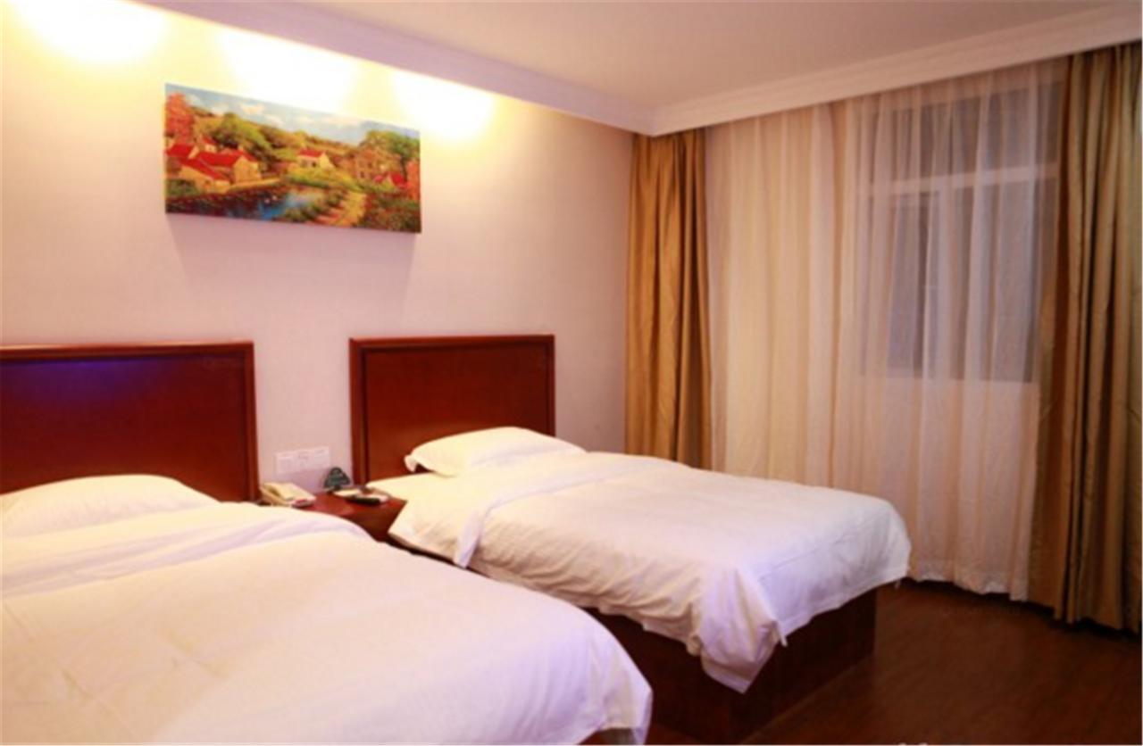 Greentree Inn Shanghai Hongqiao Hub Cao'An Road Huajiang Branch Road Express Hotel Jiading Buitenkant foto