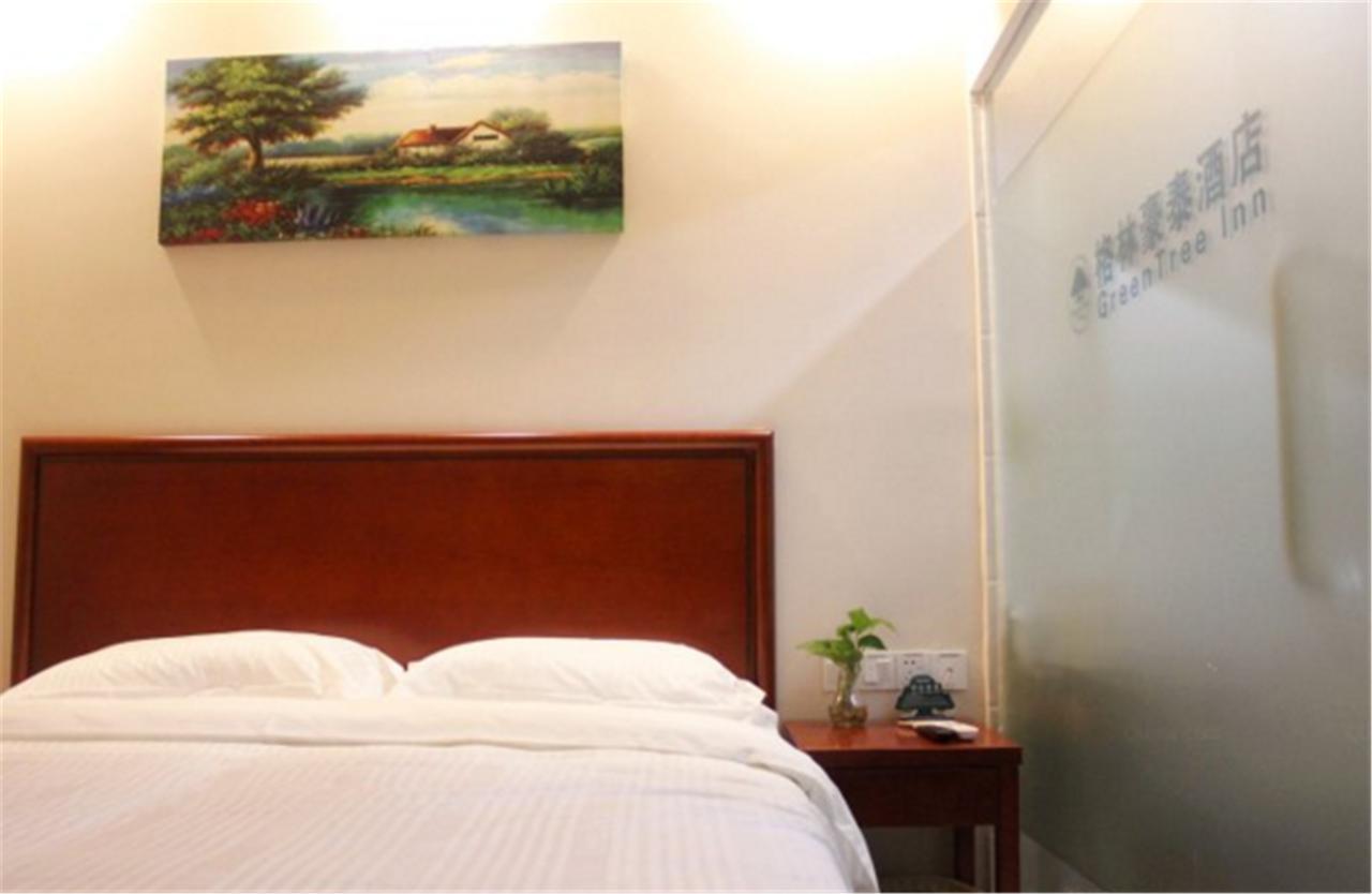 Greentree Inn Shanghai Hongqiao Hub Cao'An Road Huajiang Branch Road Express Hotel Jiading Buitenkant foto