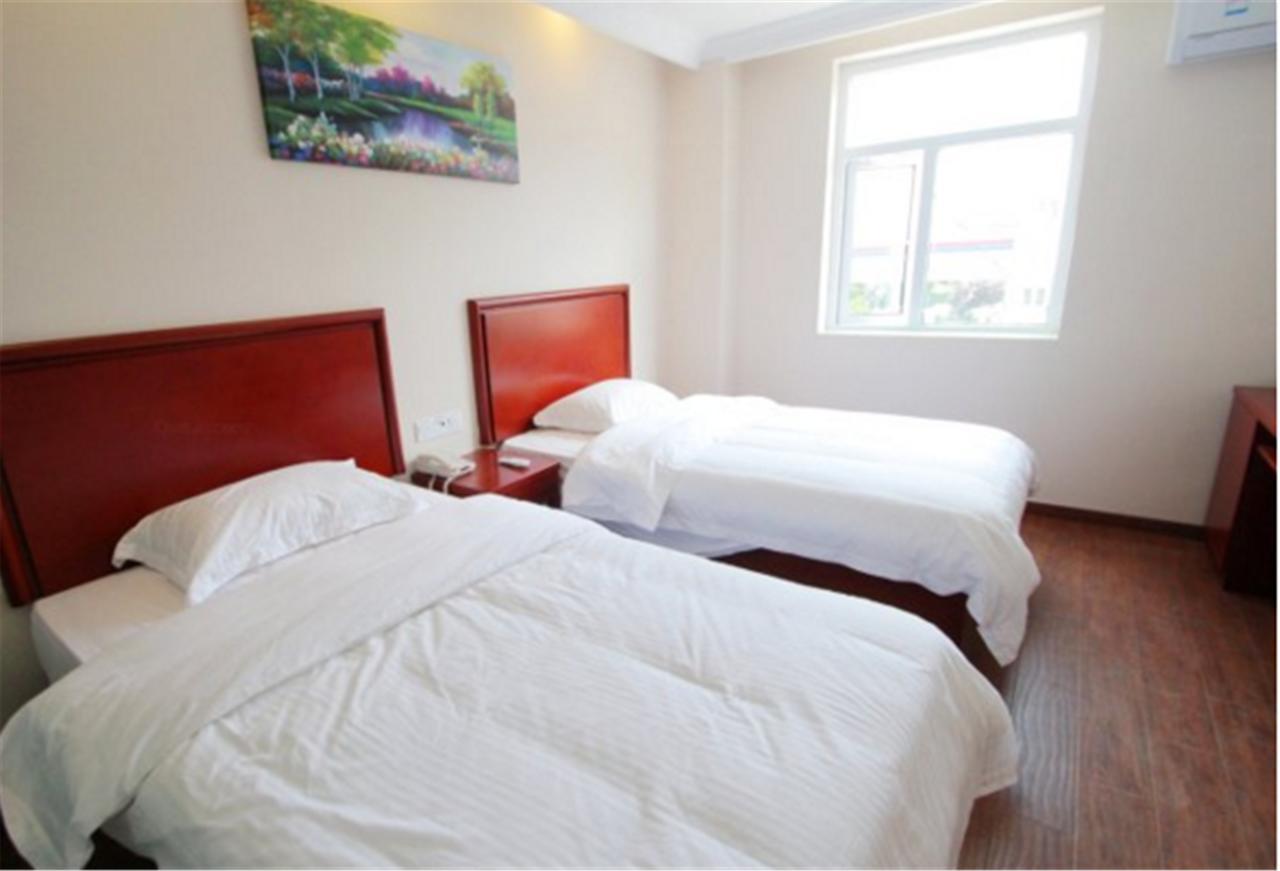 Greentree Inn Shanghai Hongqiao Hub Cao'An Road Huajiang Branch Road Express Hotel Jiading Buitenkant foto